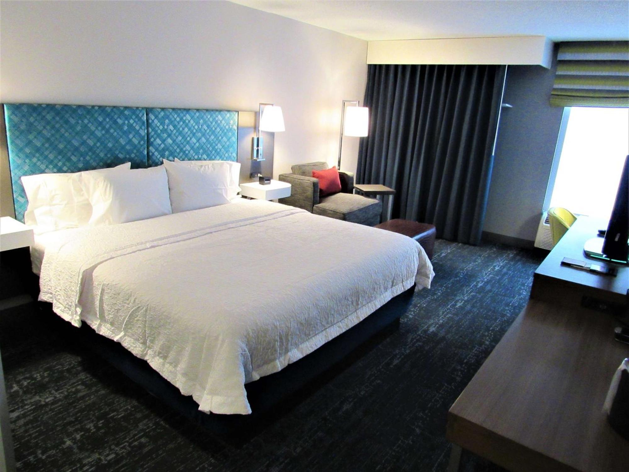 Hampton Inn & Suites Newtown Yardley Exteriér fotografie