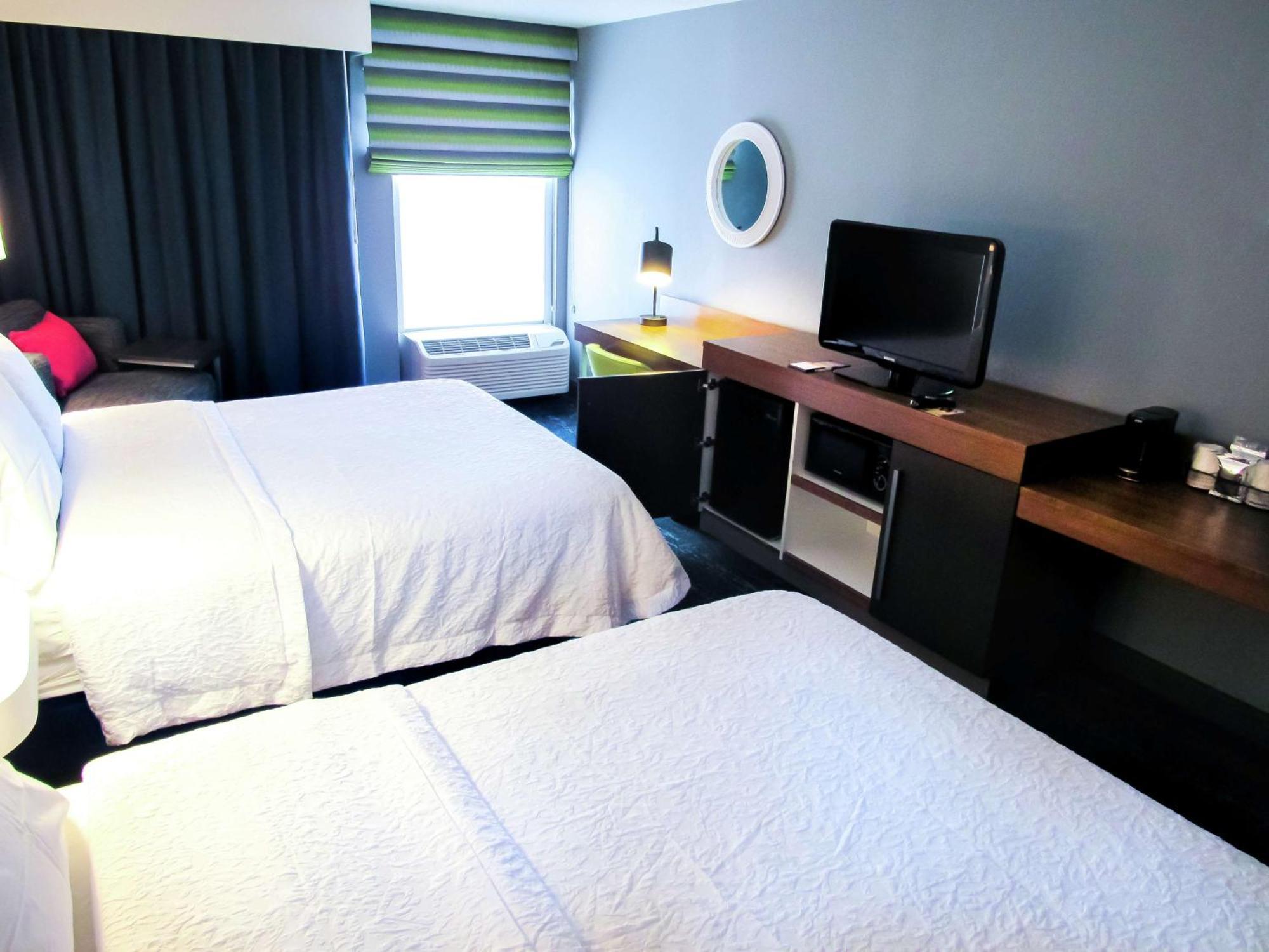 Hampton Inn & Suites Newtown Yardley Exteriér fotografie