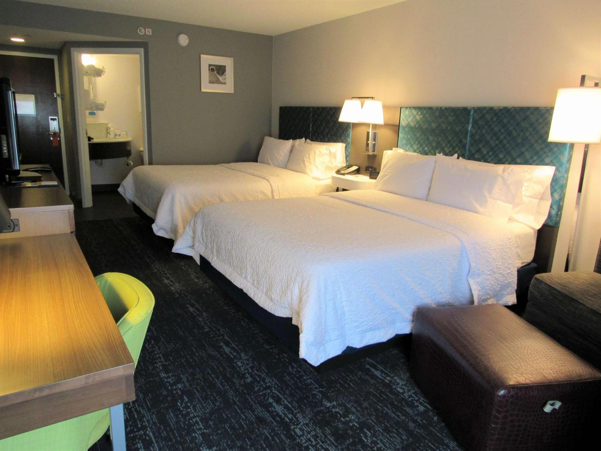 Hampton Inn & Suites Newtown Yardley Exteriér fotografie