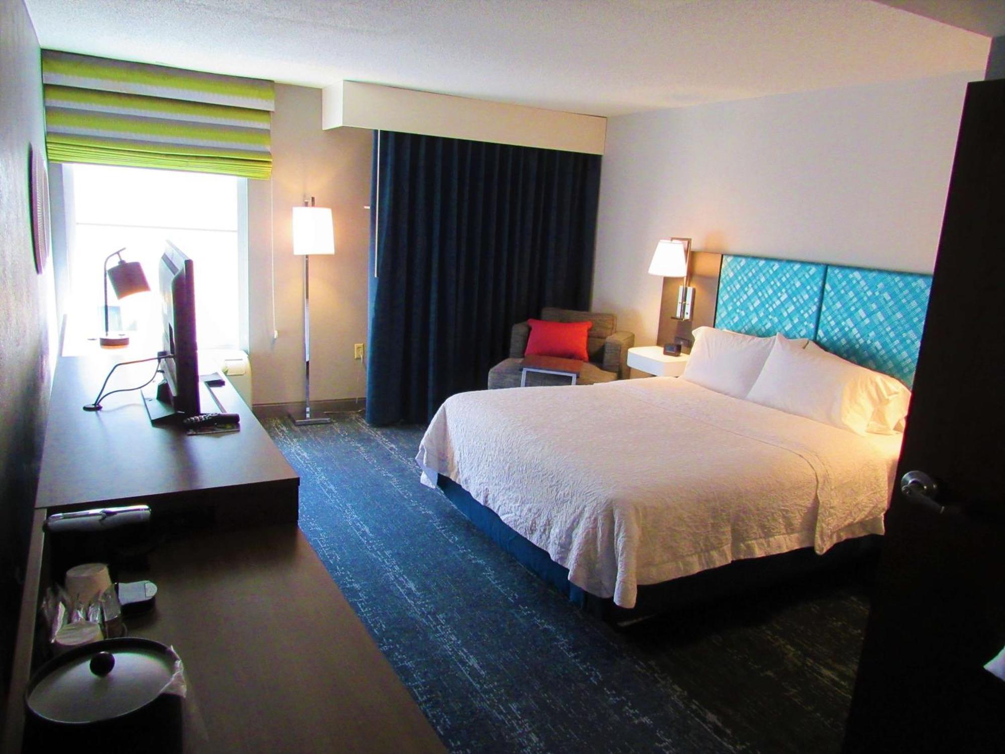 Hampton Inn & Suites Newtown Yardley Exteriér fotografie
