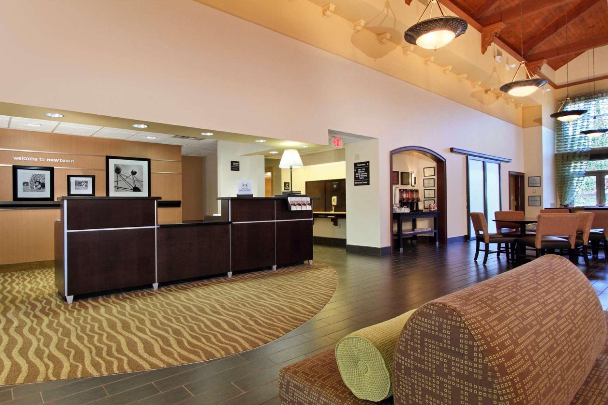 Hampton Inn & Suites Newtown Yardley Exteriér fotografie